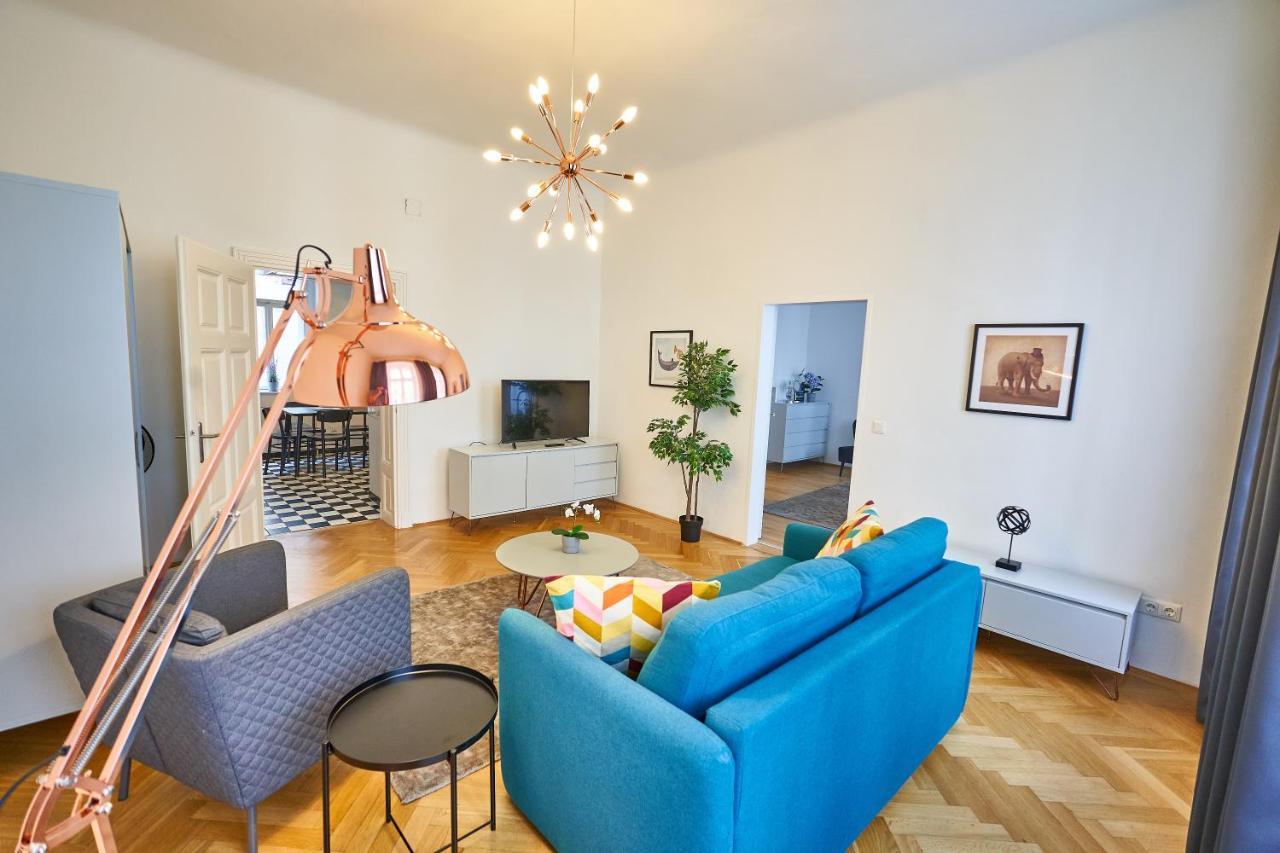 Apartment Fancy For 6 With Self-check-in At Spittelberg Wien