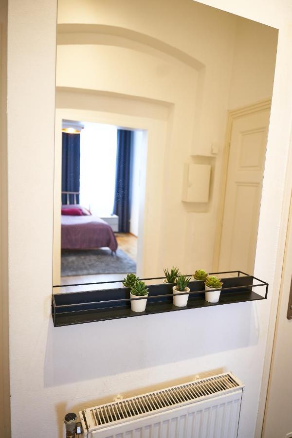 Fancy For 6 With Self-check-in At Spittelberg Apartment Wien