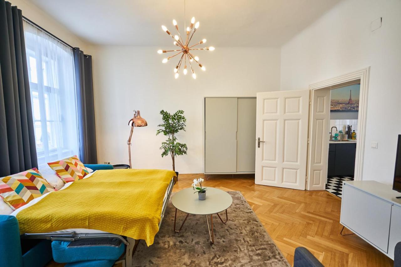 Apartment Fancy For 6 With Self-check-in At Spittelberg *